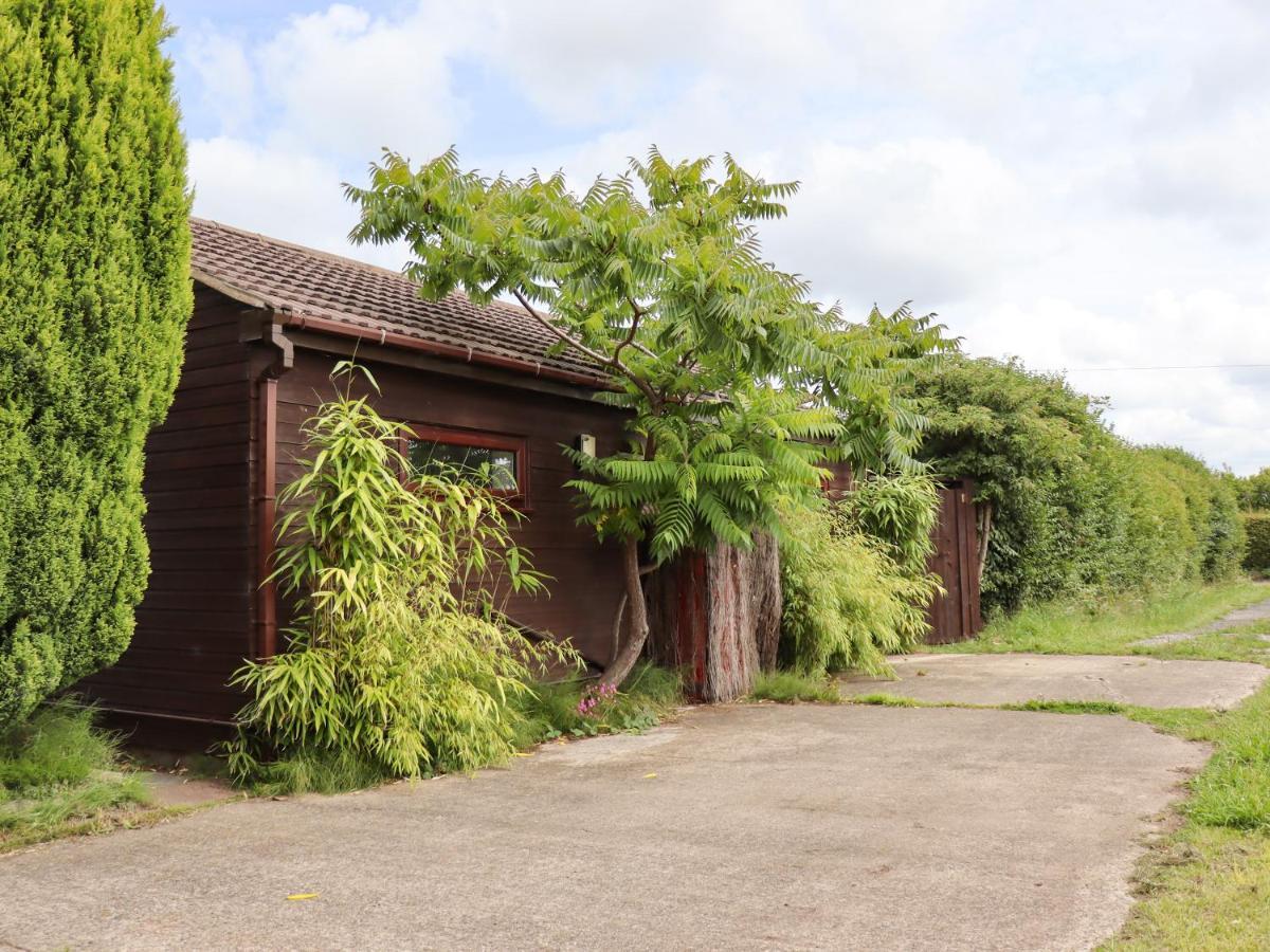 Meols Holiday Lodge Wirral Exterior photo
